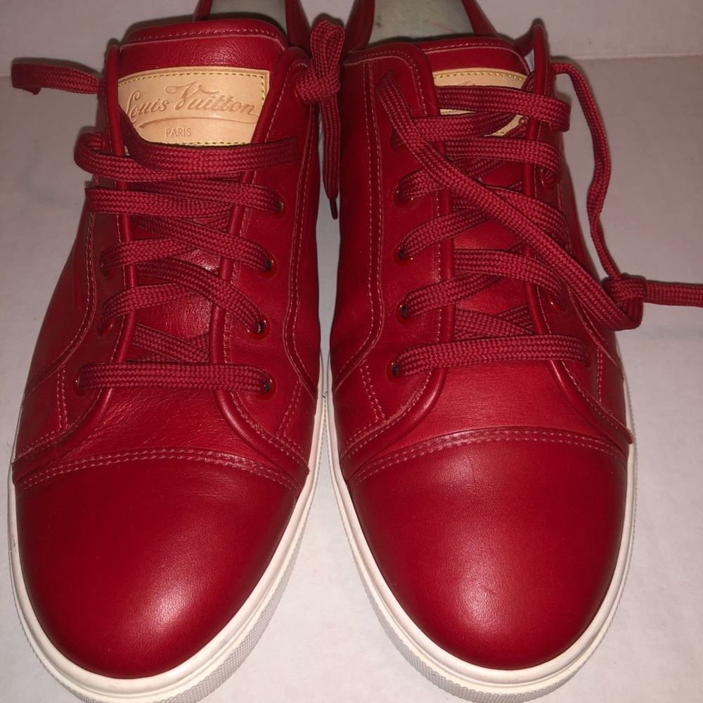 Authentic Men’s Louis Vuitton sneakers